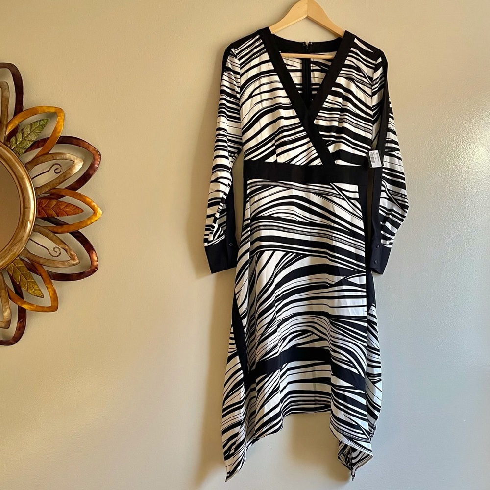 NWT ALFANI undulating marble black white handkerchief hem midi swirl design